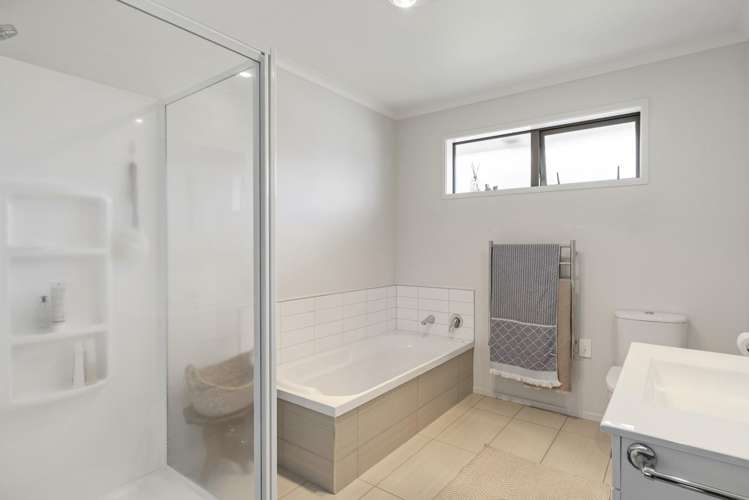 5 Caldera Crescent Pyes Pa_21