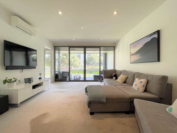 08/2g Bluegrey Avenue Stonefields_3