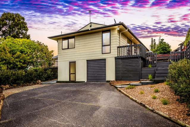 West Harbour 3 bed, 1 bath