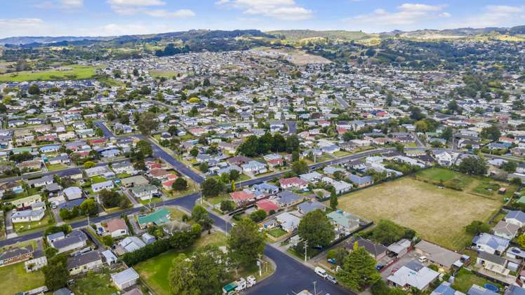 4 Cross Street Papakura_14