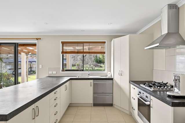 45 Sterling Park Lytton West_1