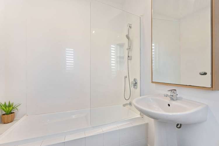 8 Albionvale Road Glen Eden_9