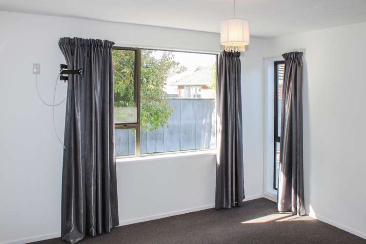 2/11 Manor Place Bryndwr_6