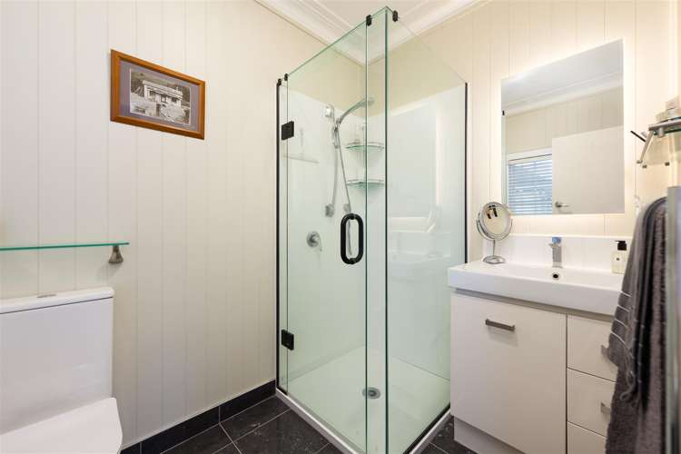 24 Hutchinsons Road Bucklands Beach_8