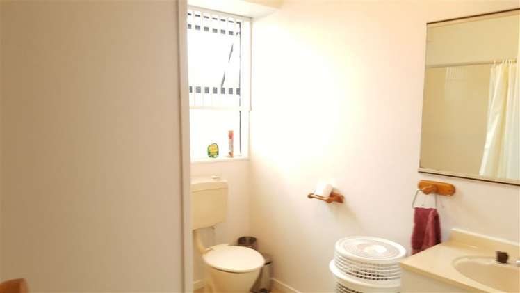 23 Glen Close Glen Eden_7