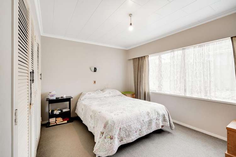 124 Maeroa Road Forest Lake_11