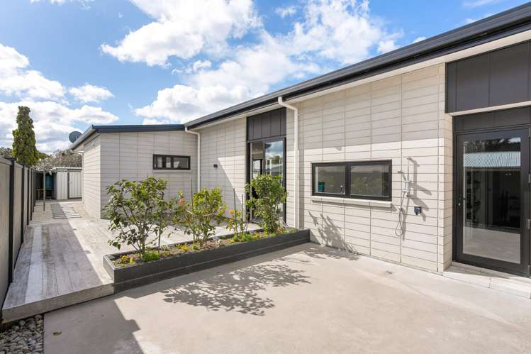 121 Charleston Avenue Whangamata_6