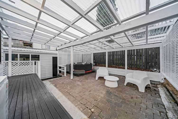 28 Madigan Place Glendene_19