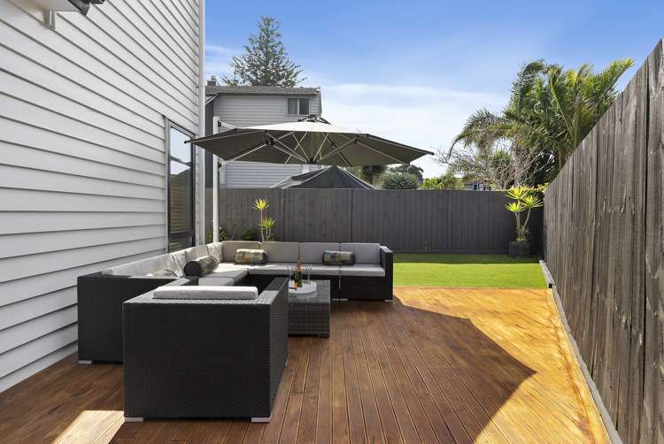 6a Hostel Access Road Eastern Beach_17