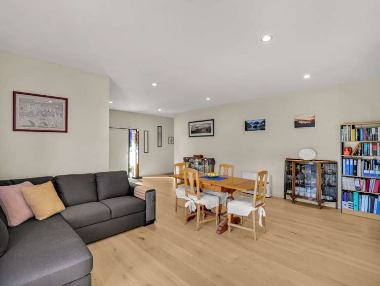 23 Lithgow Drive Otamatea_10