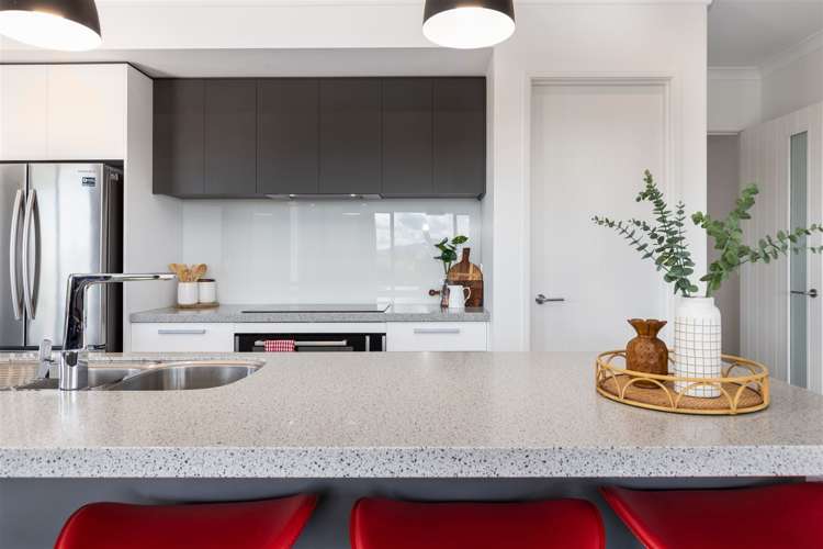 37 Birchwood Avenue Burleigh_14