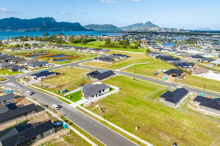 21 Te Piriti Road One Tree Point_7