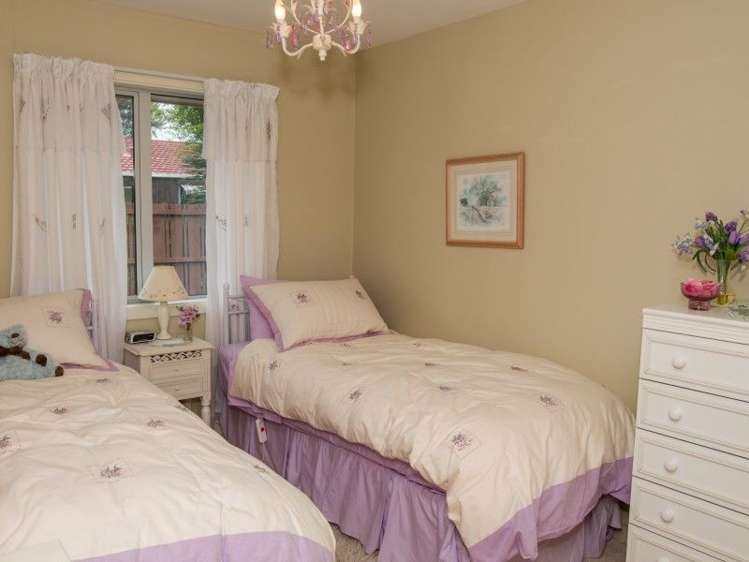 1/18 Woodham Drive Allenton_9