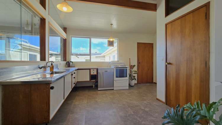 269 Sewell Street Hokitika_3