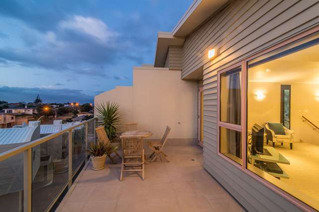 12/1 Marine Parade Paraparaumu Beach_2