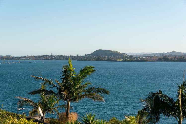 12 Bucklands Beach Road Bucklands Beach_11