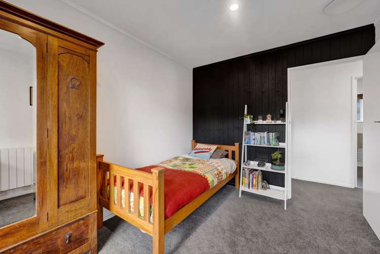 139a Barrett Road Whalers Gate_17