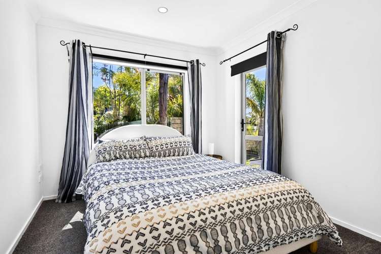21 Kotanui Avenue Army Bay_18