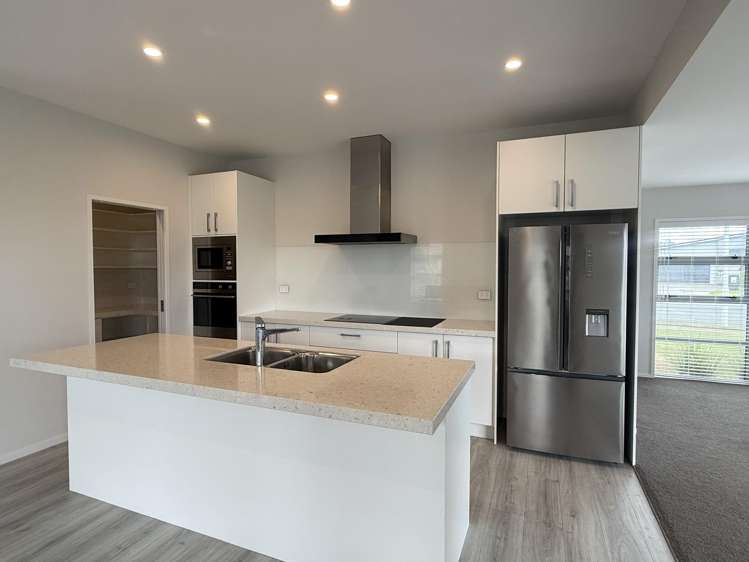 21 Matepu Crescent Pyes Pa_17