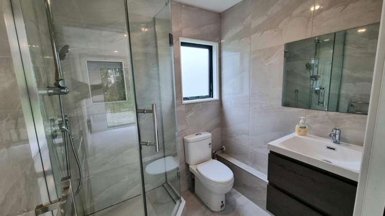 2/43 Ramillies Place 10878_9