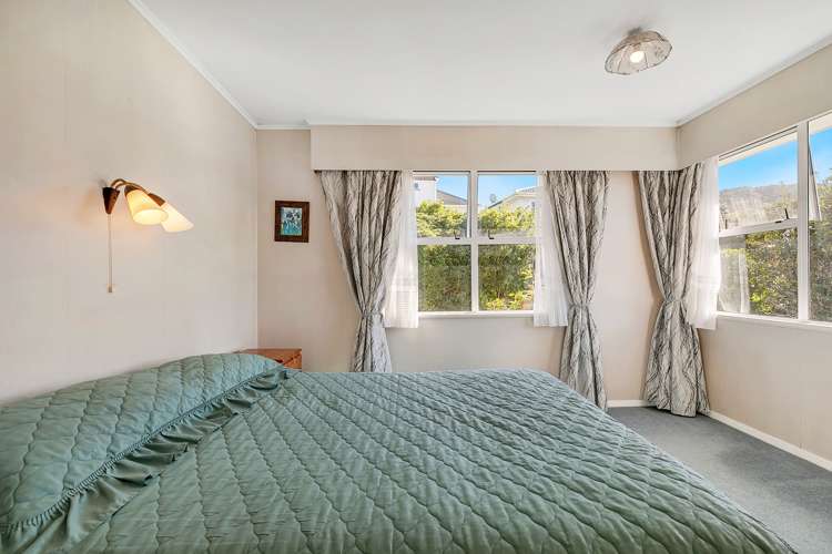 25 Larsen Crescent Tawa_9