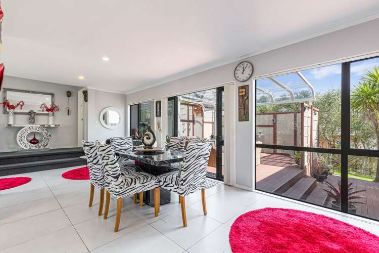 52 Hewlett Road Massey_14