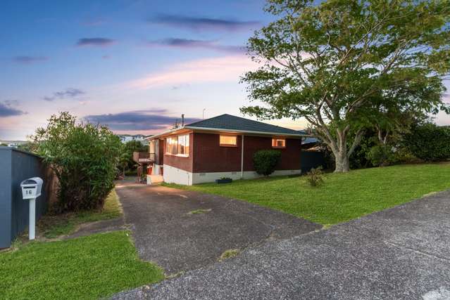 16 Te Anau Place Pakuranga Heights_1