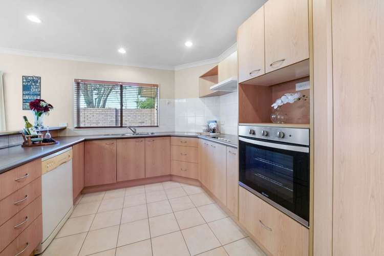 2 Longford Park Drive Takanini_22