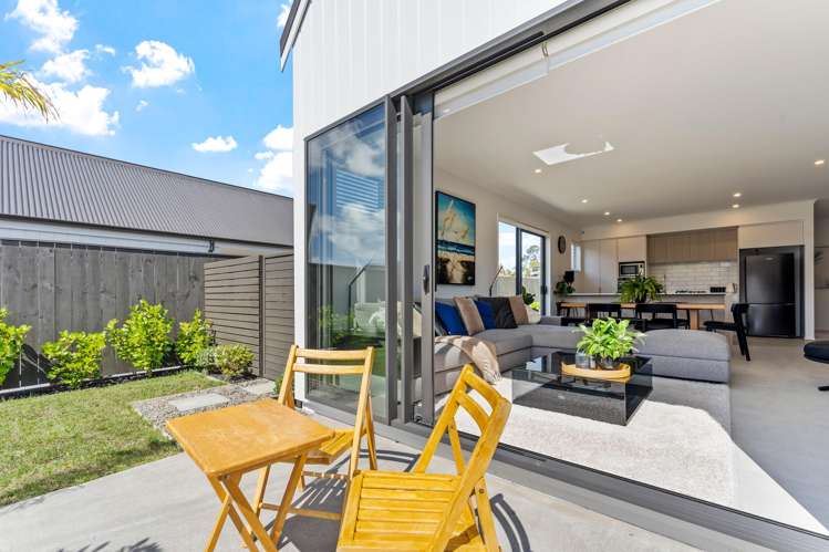 33 Cambie Avenue Red Beach_8