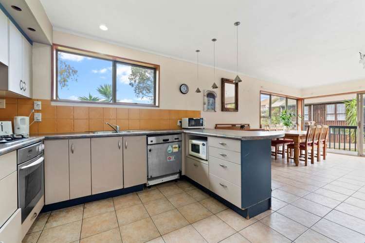 2/663 Beach Road Rothesay Bay_9