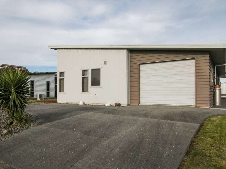 3 Surfers Avenue Waihi Beach_11