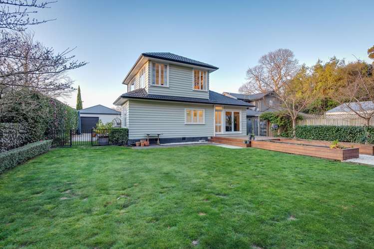 15 Ngahere Street Fendalton_13