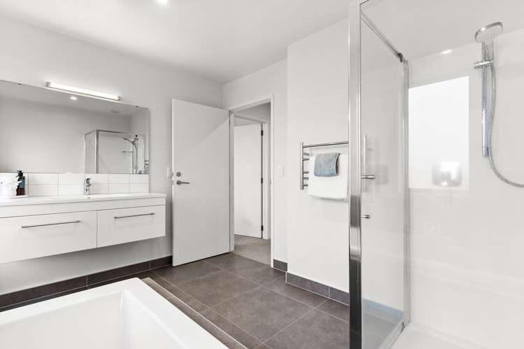 140 Seventh View Avenue Beachlands_14