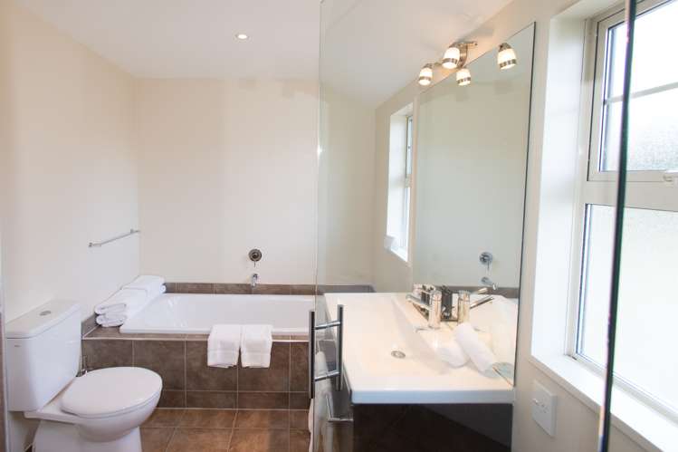 1/1 Beauchamp Place Lake Tekapo_8