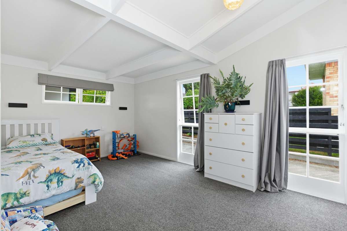 17 Elizabeth Avenue_5