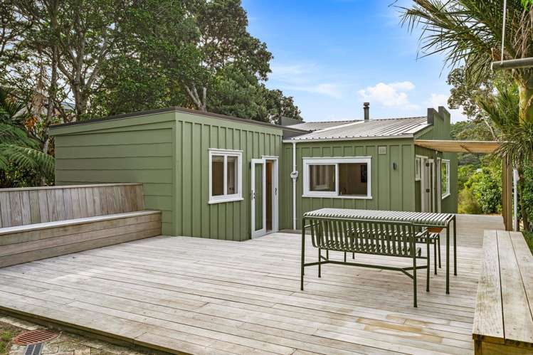 70 Seaview Road Piha_25
