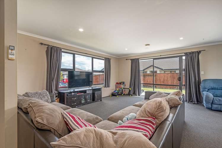 2 Angelina Way Kelvin Grove_7