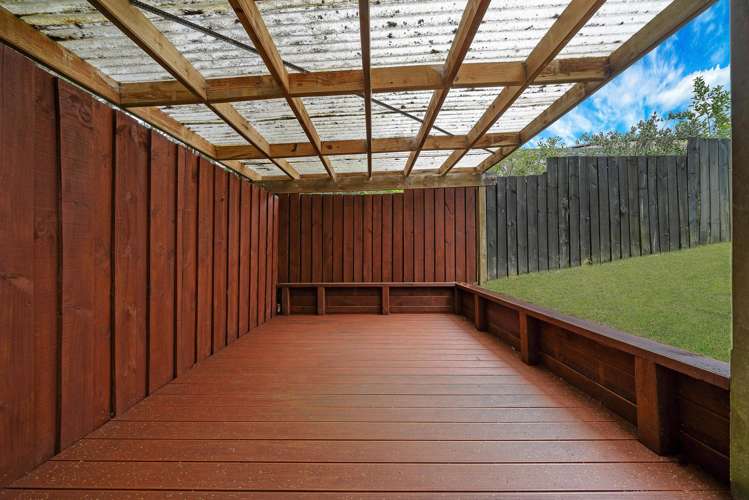 77 Meadowvale Rise Titirangi_17