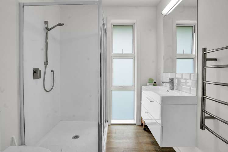 12e Takiroa Street Urenui_14