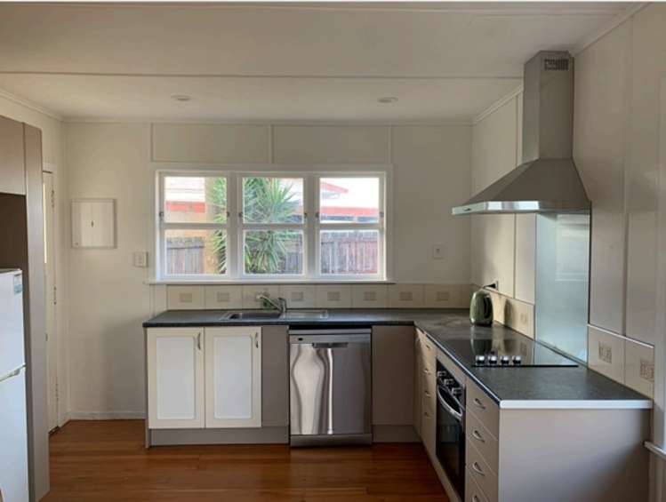 1/85 Taikata Road Te Atatu Peninsula_0