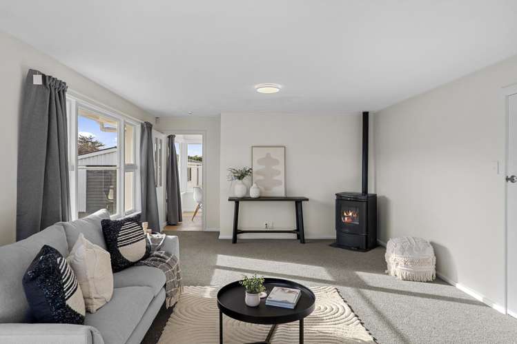 221 Breezes Road Wainoni_6