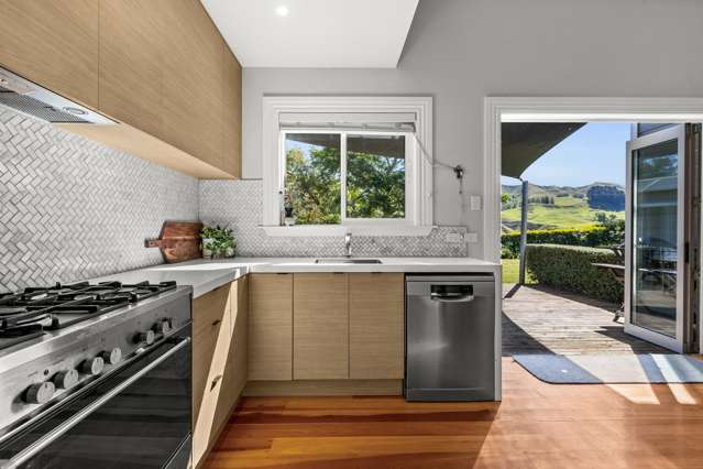 2033 Kahuranaki Road Kahuranaki_4