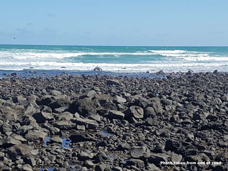 6 Perth Road Okato_25