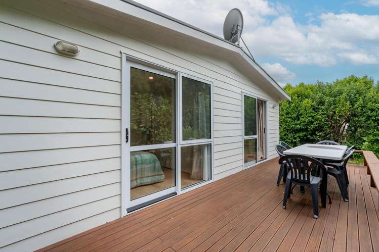 30 Barrie Crescent Silverdale_11