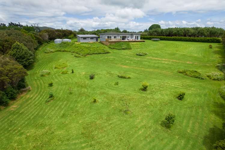 8 Meadow Lane Pakaraka_13