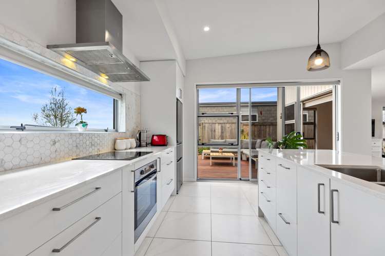 40 Franks Way Papamoa_1