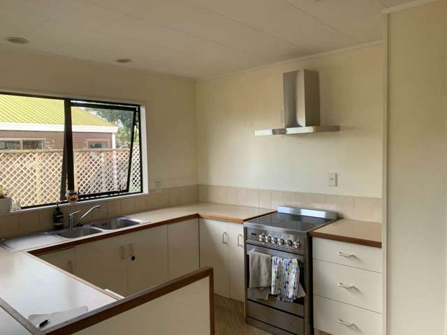 72 Gledstane Road Stanmore Bay_4