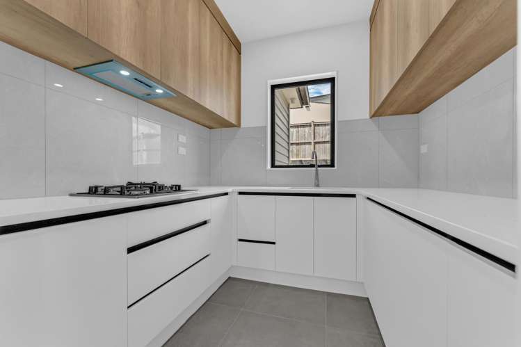 17 Meadowridge Drive Flat Bush_12