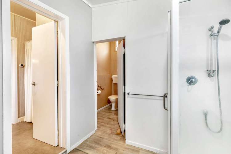 127 Linton Street West End_12