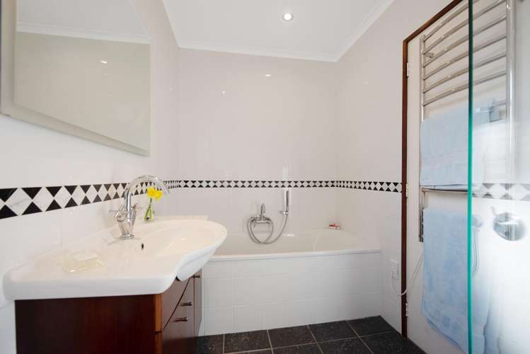 78 Chesterton Street Johnsonville_13